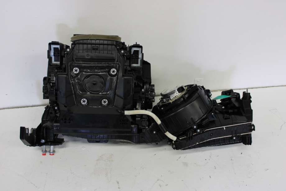 Varmeapparat til BMW i4 2021-->> (G26) (G26) (BMW|64 11 9 382 874|)