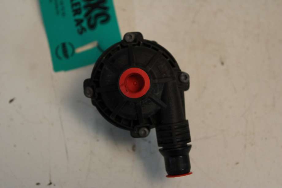 Sirkulasjonspumpe til BMW i4 2021-->> (G26) (G26) (BMW|64 21 8 840 614|)