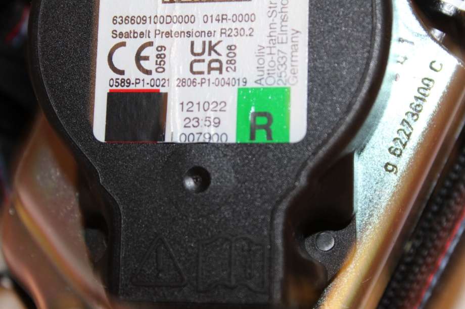 Sikkerhetsbelte foran høyre til BMW i4 2021-->> (G26) (G26) (BMW|72 11 8 076 366|)