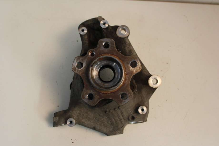 Hjulspindel venstre foran til BMW i4 2021-->> (G26) (G26) (BMW|31 21 6 893 263|)