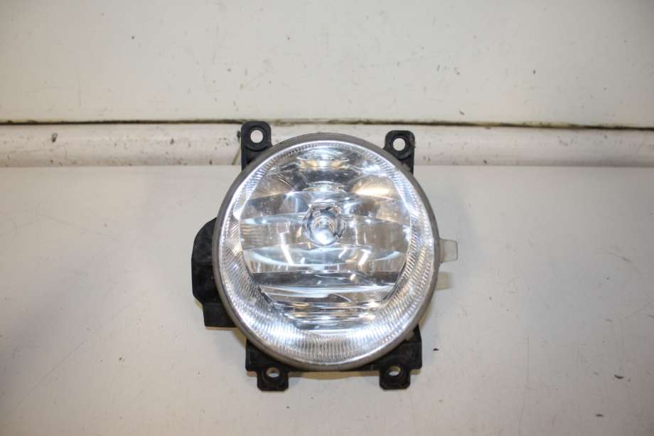 Tåkelykt høyre foran til Toyota RAV4 2013-2015 (Type IV, Fase 1)  (TOYOTA|8121060180|)