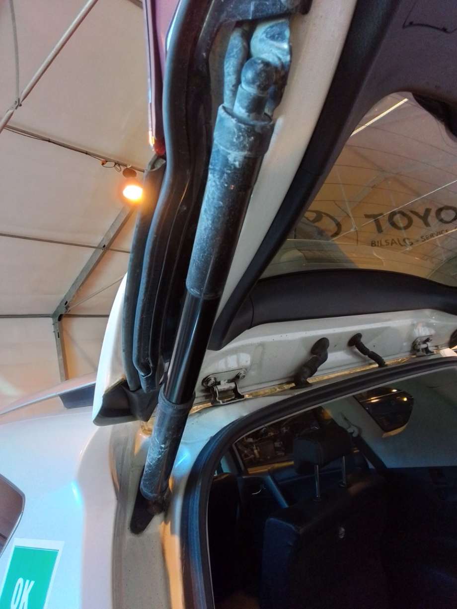 Baklukedemper til Toyota RAV4, 2013-2015 (Type IV, Fase 1) (TOYOTA|6892049055)