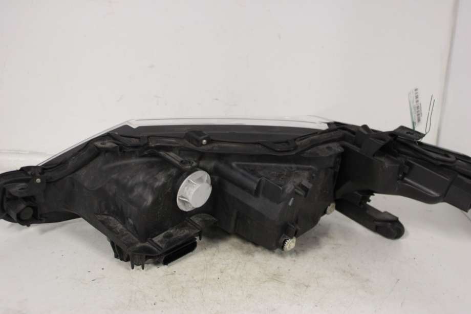 Frontlykt høyre halogen til Toyota Camry 2019-->> (TOYOTA|8114533E12|)