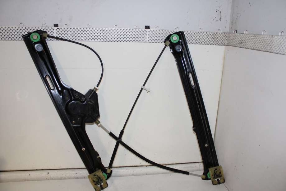 Ruteheis til BMW X5 2013-2018 (F15) (F15) (BMW|51 33 7 286 484|)