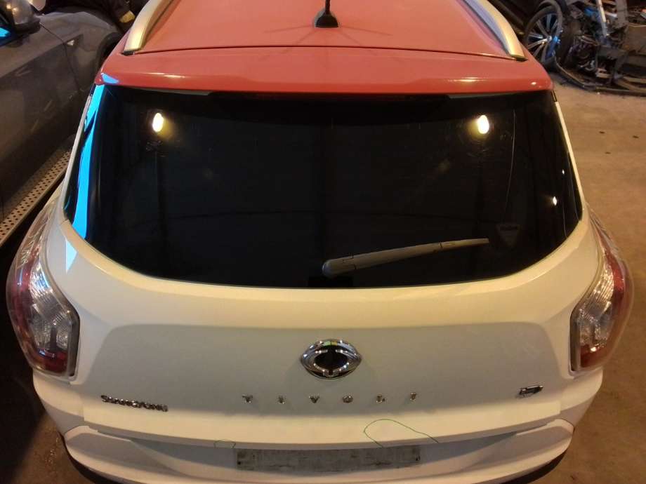 Bakluke til SsangYong Tivoli 2016-->>  (SSANGYONG|)