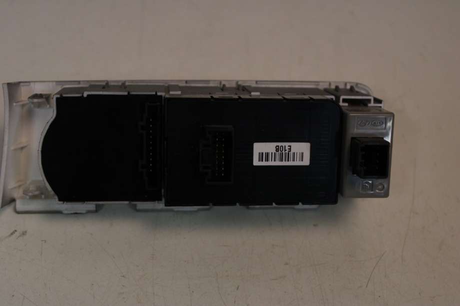 Bryter diverse til Kia Soul 2014-2019 (Type II)  (KIA|93600E 4100BF6|)
