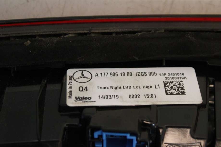 Baklykt høyre indre til Mercedes A-Klasse 2018-->> (W177) (W177) (MERCEDES|A 177 906 18 00|)