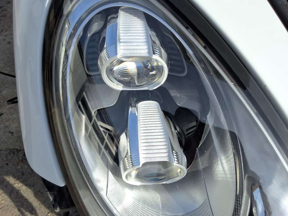 Frontlykt høyre halogen til Porsche Panamera 2009-2017 (Type I) (970) (970) (PORSCHE|970 631 172 54|)