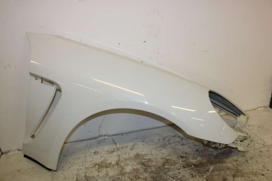 Skjerm høyre foran til Porsche Panamera 2009-2017 (Type I) (970) (970) (PORSCHE|970 503 032 03|)