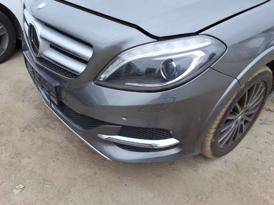 Støtfanger foran til Mercedes B-Klasse 2011-2018 (W246) (W246) (MERCEDES|A 242 885 21 25|)