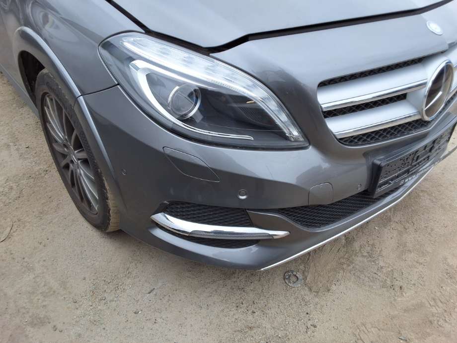 Støtfanger foran til Mercedes B-Klasse 2011-2018 (W246) (W246) (MERCEDES|A 242 885 21 25|)