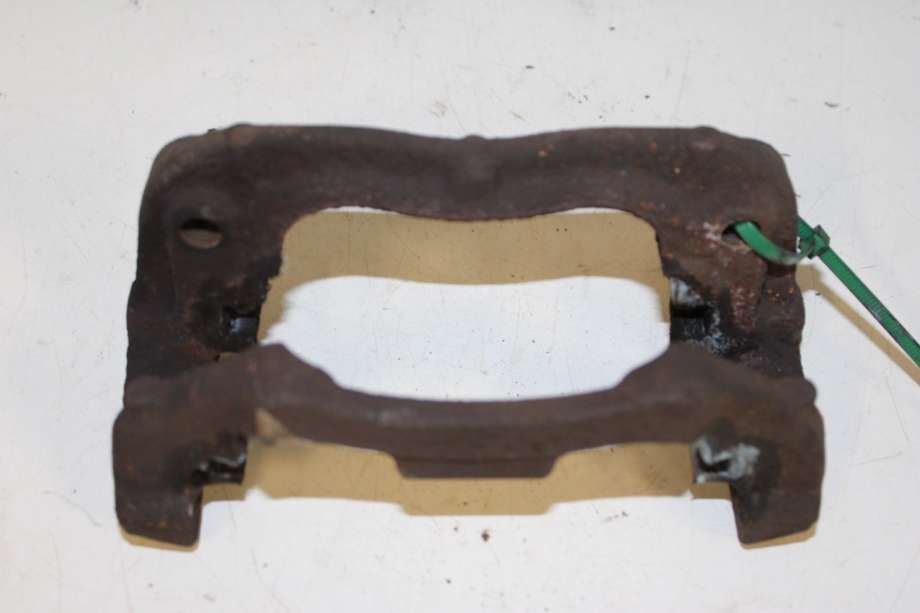 Bremsecaliper brakett til BMW 2-Serie, Active/Gran Tourer 2014-->> (F45/F46) (F45/F46) (BMW|34 11 6 869 108|)
