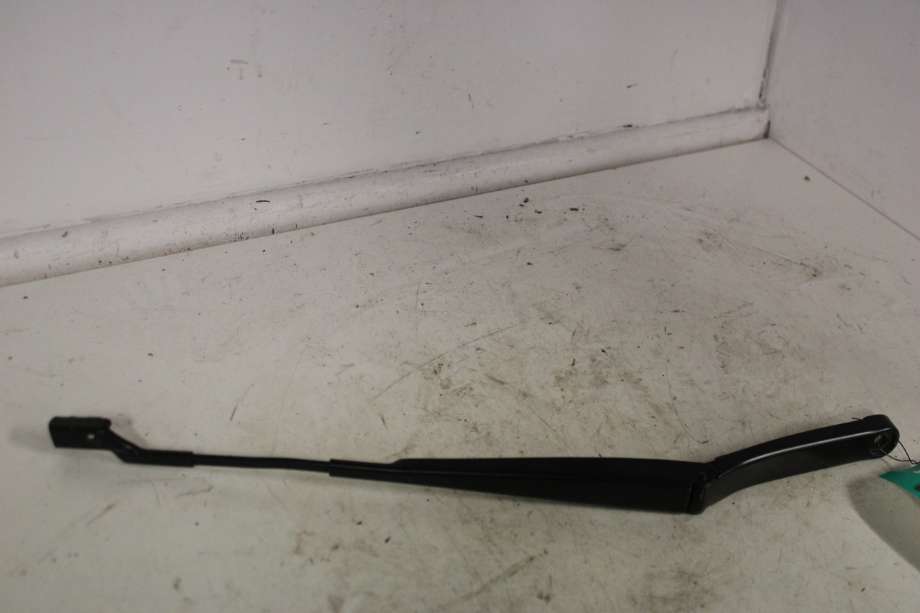 Viskerarmer frontrute til VW Golf VII 2012-2017 (Fase 1) (VOLKSWAGEN|5G1 955 409 B|)