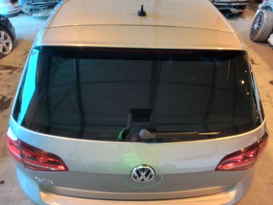 Bakluke combi til VW e-Golf 2014-2017 (Fase 1)  (VOLKSWAGEN|5G6 827 025 K|5G6 827 025 AB|)