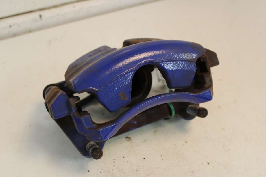 Bremsecaliper høyre foran til VW Passat 2015-2019 (Fase 1) (B8) (B8) (VOLKSWAGEN|5G0 615 124 E|)