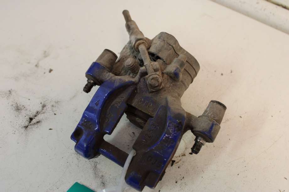 Bremsecaliper høyre bak til VW Passat 2015-2019 (Fase 1) (B8) (B8) (VOLKSWAGEN|3Q0 615 424 B|)
