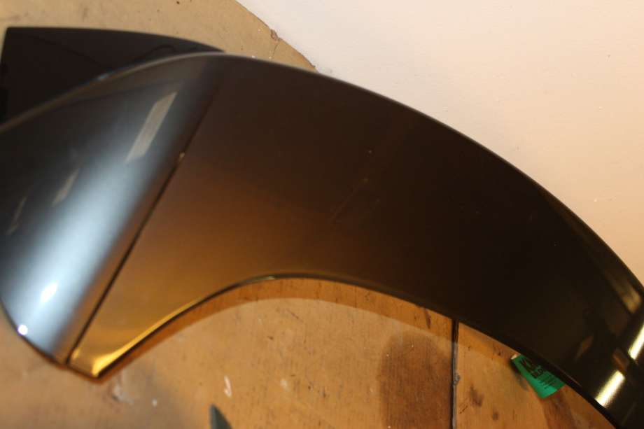 Spoiler bakluke til Mazda CX-3 2015-2022 (MAZDA|D10E51960J2M|)