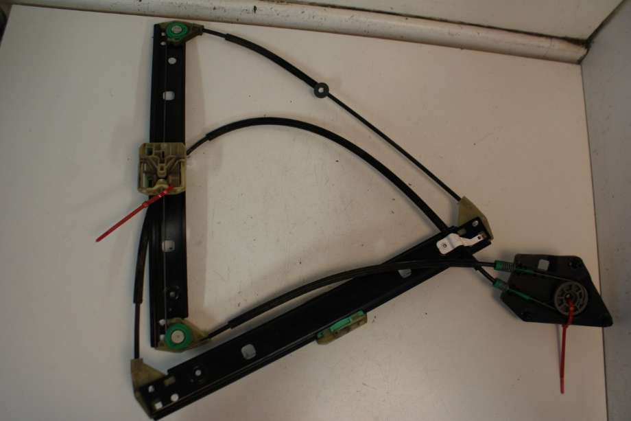 Ruteheis til Audi A1 2010-2014 (Type I, Fase 1)  (AUDI|8X4 837 461 A|)