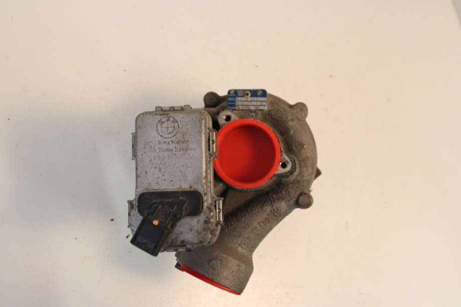 Turbo til BMW X5 2007-2013 (E70) (E70) (BMW|11 65 7 808 361|)