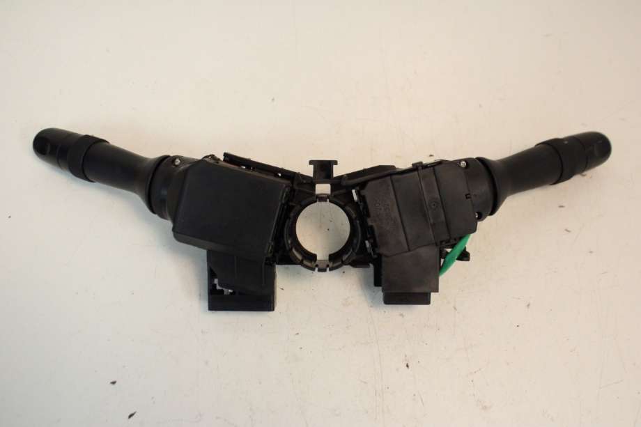 Bryter combi til Toyota Yaris 2014-2020 (Type III, Fase 2) (TOYOTA|841400D310|)