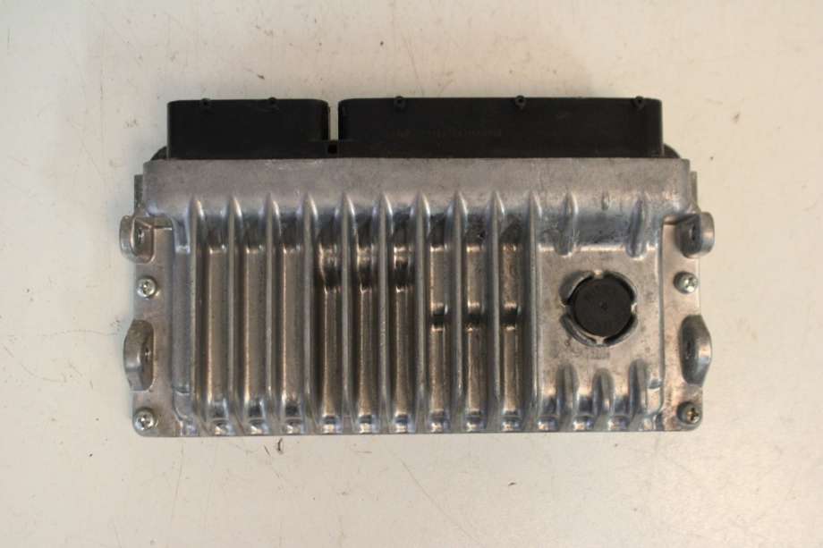 Styreenhet motor til Toyota Yaris 2014-2020 (Type III, Fase 2)  (TOYOTA|896610DT20|)