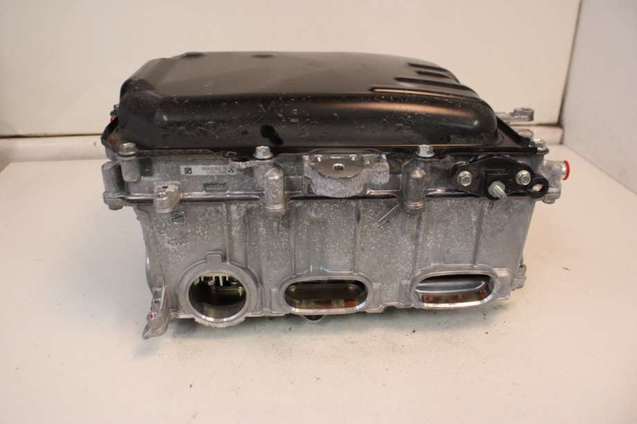 Inverter hybrid til Toyota Yaris 2014-2020 (Type III, Fase 2) (TOYOTA|G920059086|G920059045|)