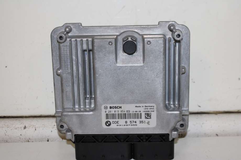 Styreenhet motor til BMW X1 2009-2015 (E84) (E84) (BMW|13 61 8 580 307|)