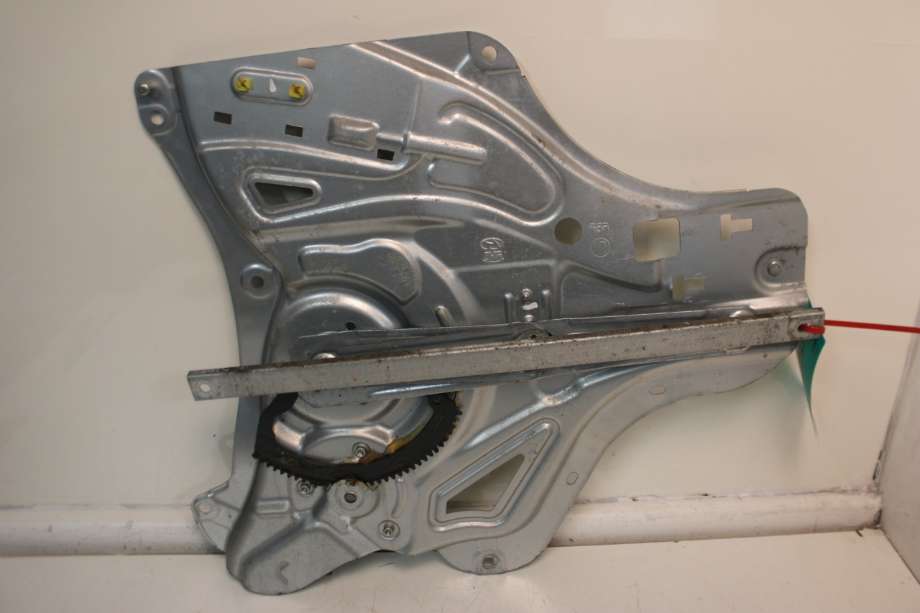 Ruteheis til Hyundai Ix35 2010-2015 (HYUNDAI|82401 2Y000|)