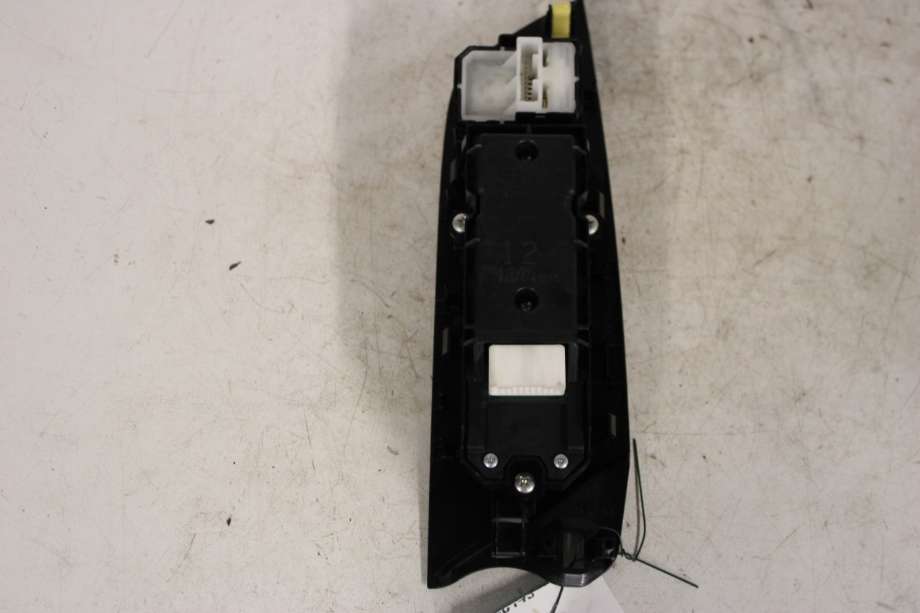Bryter ruteheis til Toyota Prius 2016-2023 (Type IV) (combi) (combi) (TOYOTA|8481047010|)