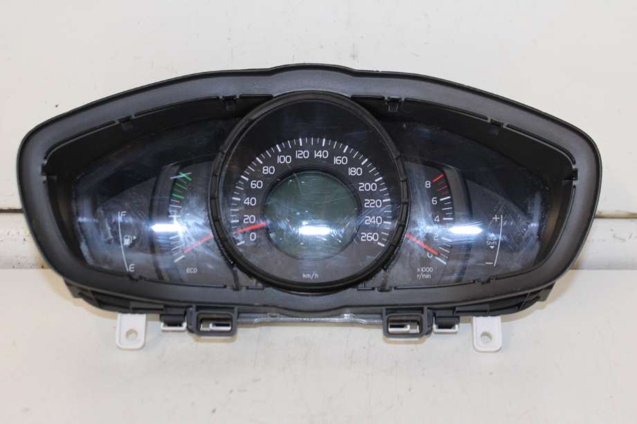Instrumentpanel til Volvo V40 2012-2019 (VOLVO|36011405|)