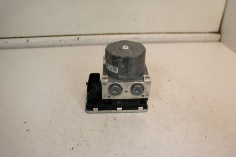 ABS sentral til VW Caddy 2015-2020 (Type III, Fase 3) (VOLKSWAGEN|7E5 614 517 A|)