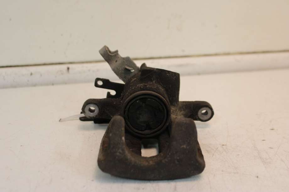 Bremsecaliper høyre bak til VW Caddy 2015-2020 (Type III, Fase 3) (VOLKSWAGEN|2K5 615 424 A|)