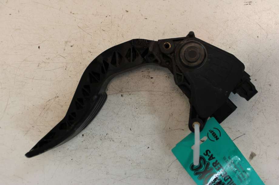 Pedal gass til Opel Vivaro B 2014-2019  (OPEL|93463068|)
