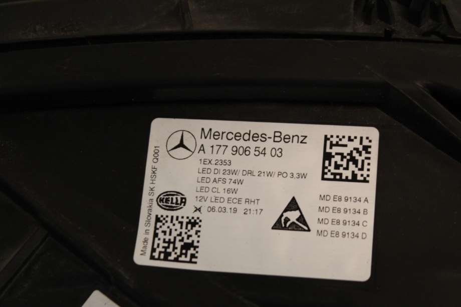 Frontlykt høyre halogen til Mercedes A-Klasse 2018-->> (W177) (W177) (MERCEDES|A 177 906 08 01|)