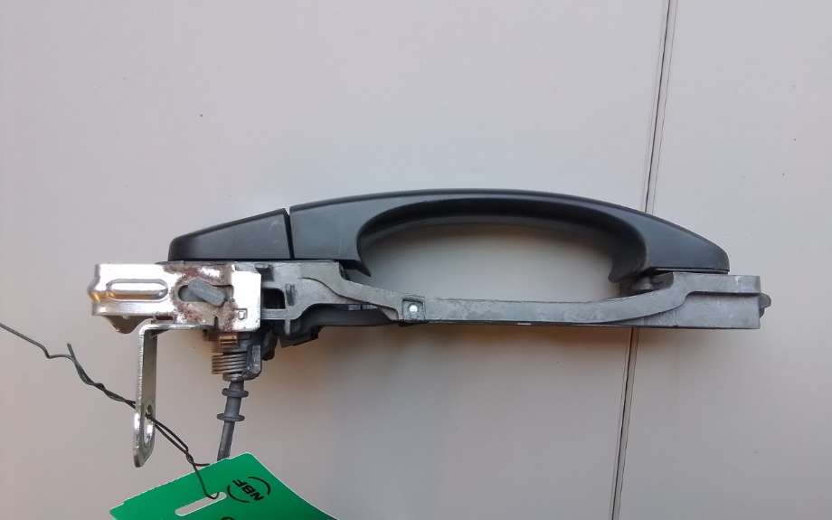 Dørhåndtak utv venstre foran til VW Transporter / Caravelle 2009-2015 (Fase 2) (T5) (T5) (VOLKSWAGEN|7H0 837 205 D|7H0 837 885 C|)