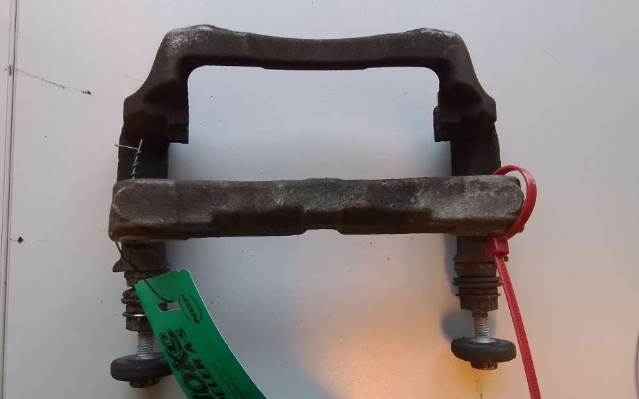Bremsecaliper brakett til Mercedes C-Klasse, 2014-2018 (Fase 1) (W205) (W205) (MERCEDES|A 205 421 07 94)