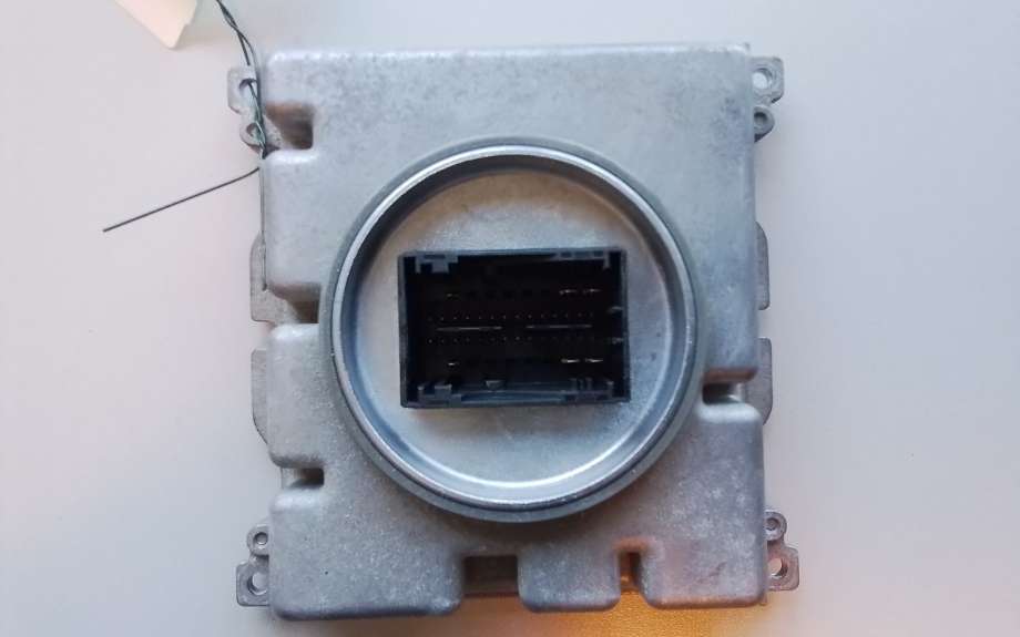Styreenhet xenon/ballast til VW Passat 2015-2019 (Fase 1) (B8) (B8) (VOLKSWAGEN|7PP 941 572 AB|)