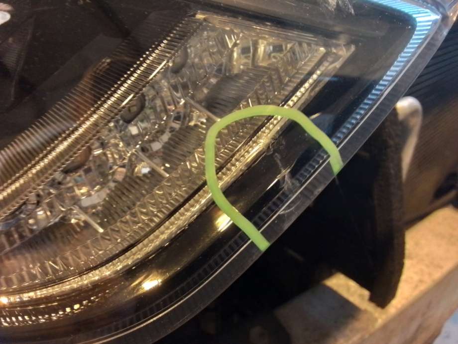 Frontlykt høyre halogen til Hyundai Ioniq Electric 2016-2019 (Fase 1)  (HYUNDAI|92102G 7000MBL|)