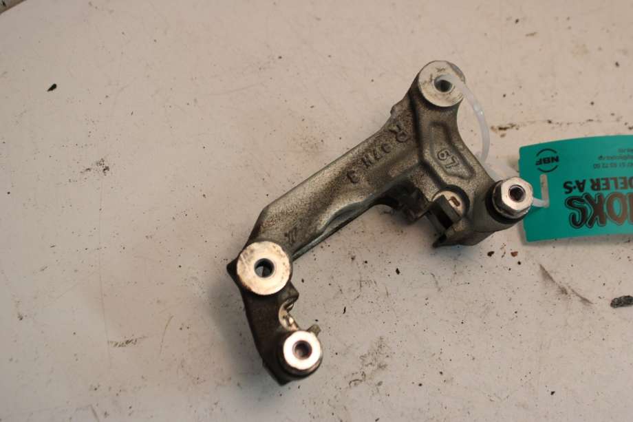 Bremsecaliper brakett til Mitsubishi Outlander 2015-->> (Type III, Fase 2) (MITSUBISHI|4605C032|)