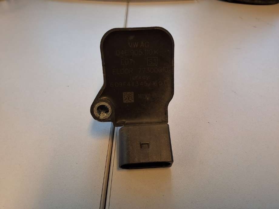 Coil elektronisk til VW Golf Sportsvan 2014-2018 (VOLKSWAGEN|04E 905 110 K|)