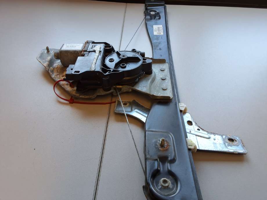 Ruteheis til Peugeot 508 2011-2014 (Type I, Fase 1)  (PEUGEOT|A2037201246|98 060 869 80|)
