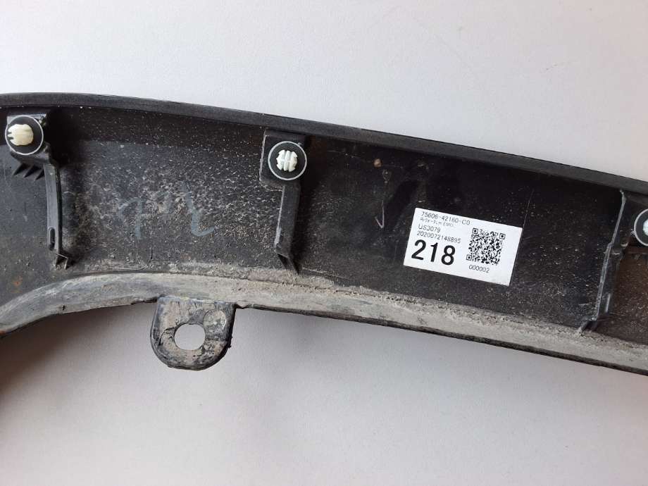 Hjulbuelist venstre foran til Toyota RAV4 2019-->> (Type V)  (TOYOTA|7560542200C0|)