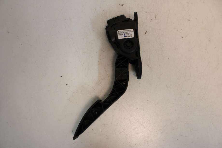 Pedal gass til Suzuki SX4 S-CROSS, 2013-->> (Type II)  (SUZUKI|49400-68L51)