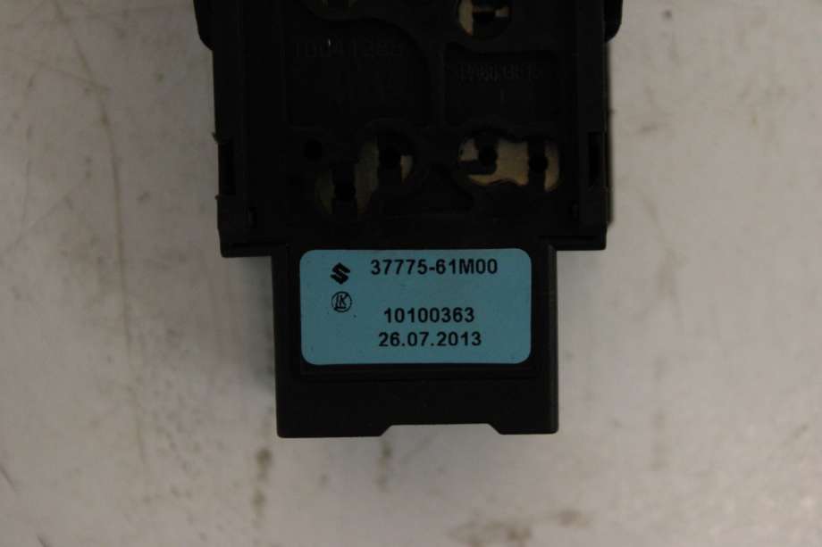 Bryter diverse til Suzuki SX4 S-CROSS 2013-->> (Type II) (SUZUKI|37775-61M00|)