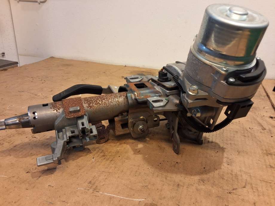 Rattaksel elektrisk servo til Mitsubishi Outlander 2015-->> (Type III, Fase 2) (MITSUBISHI|4405A234|)