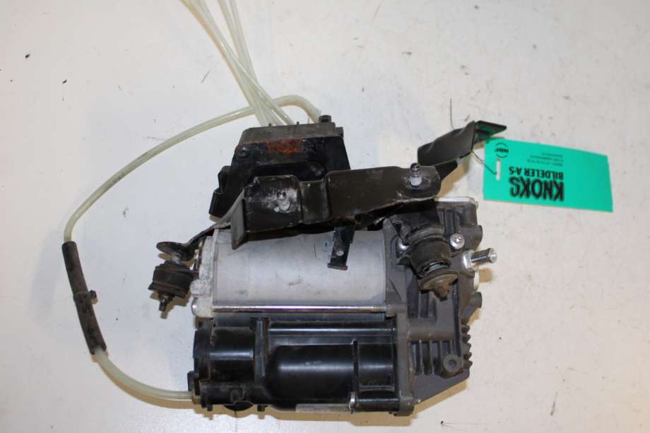 Kompressor nivå/luft til Mercedes ML 2011-2015 (Fase 1) (W166) (W166) (MERCEDES|A 166 320 01 04|)