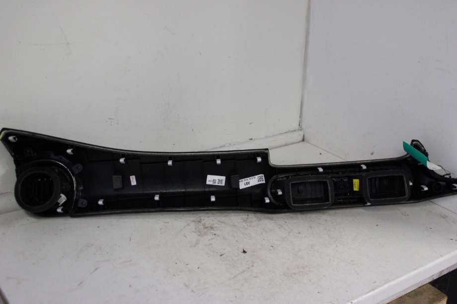 Dashbord friskluftdyse til Hyundai Kona 2017-2021 (Type I, Fase 1)  (HYUNDAI|84760J9000UY1|)