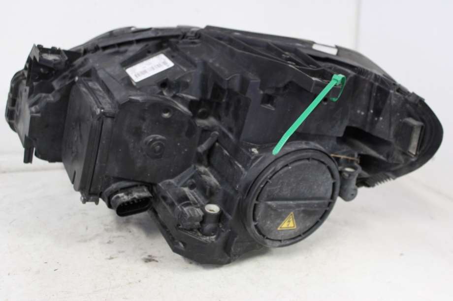 Frontlykt høyre halogen til Mercedes B-Klasse 2011-2018 (W246) (W246) (MERCEDES|A 246 820 02 39|)