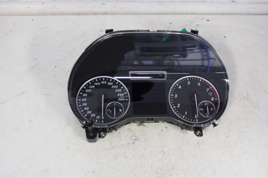 Instrumentpanel til Mercedes B-Klasse 2011-2018 (W246) (W246) (MERCEDES|A 246 900 16 07|)
