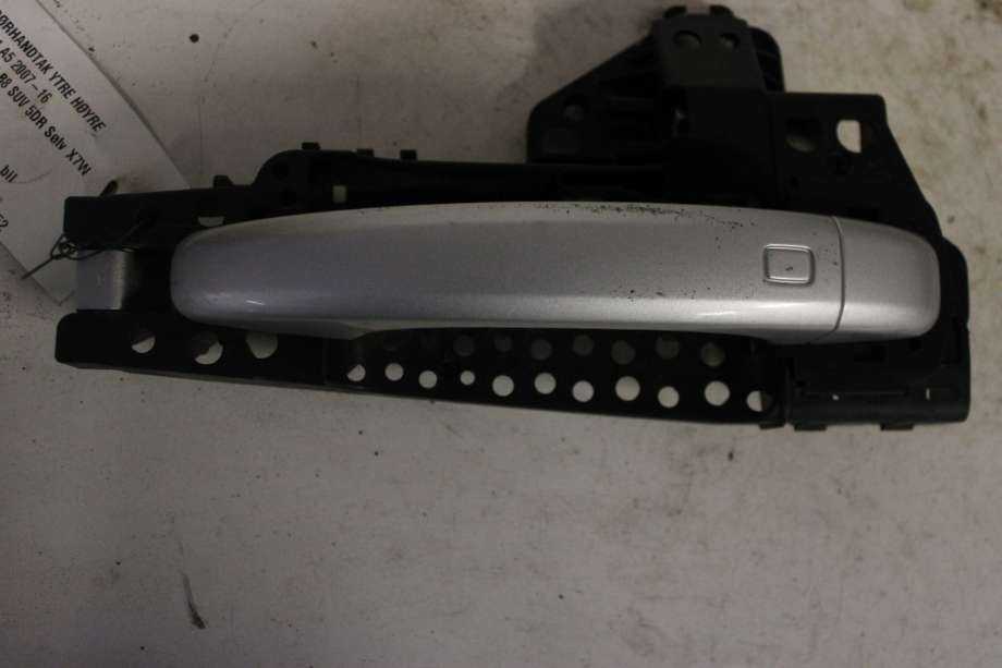 Dørhåndtak utv høyre foran til Audi A5 2007-2016 (Type I)  (AUDI|8T0 837 205 A|8T0 837 886 B|)